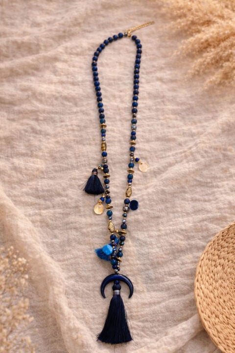 donkerblauwe dames ketting met kralen en Ibiza hanger