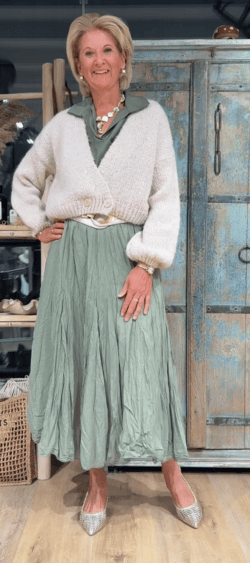 169799. Evy chunky overslag vest beige