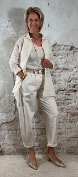 Oversized geborduurde blouse ecru Evy 179283