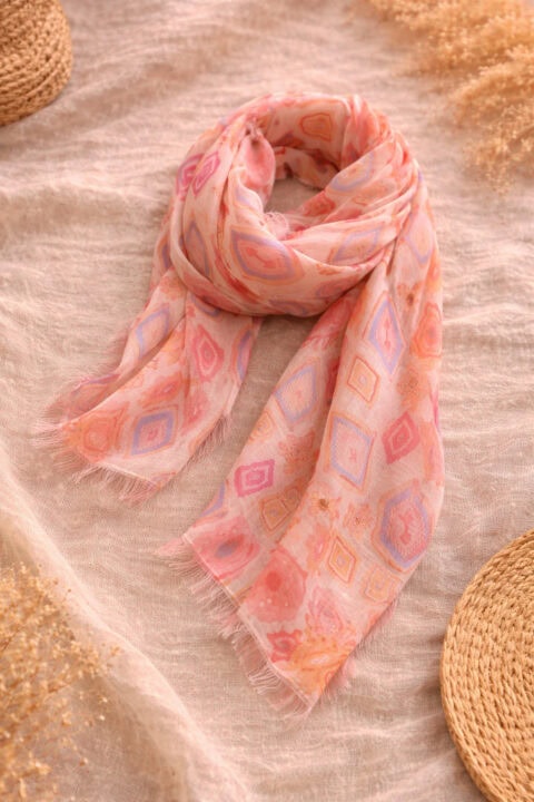 roze dames sjaal met print van bamboe katoenen stof