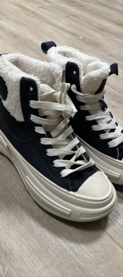 S319. Teddy sneaker zwart/buttermilk - maat 37