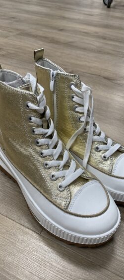 Hoge sneaker goud - maat 39, valt als maat 38