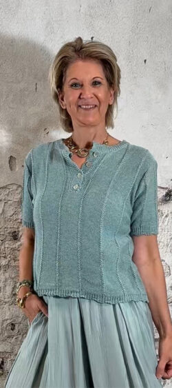 Len gebreid truitje met knoopsluiting korte mouw menthol