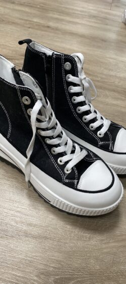 Canvas hoge sneaker zwart - maat 39, valt als maat 38