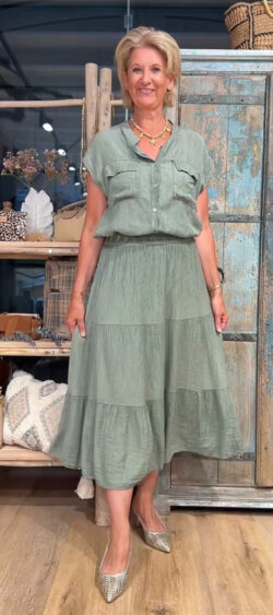 Lange crêpe rok khaki - Len 180056