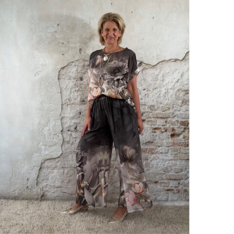 blouse dames antraciet bloemenprint viscose ronde hals korte mouw luchtig