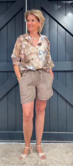 Zijde blouse bloemenprint bruin/beige/jeansblauw - Evy