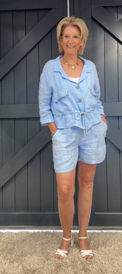Linnen korte broek lichtblauw - Evy 180735
