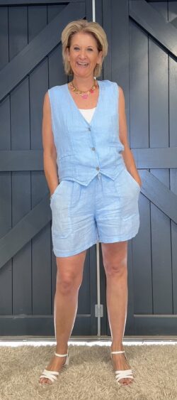 Linnen gilet lichtblauw - Evy 180794