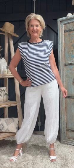 Padded shoulder shirt navy-ecru gestreept - Evy 182818