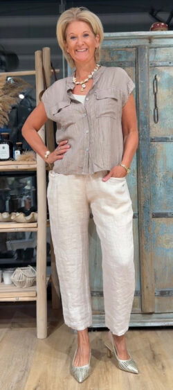 LAATSTE 2! Blouse crêpe met koord taupe - Len 186229.