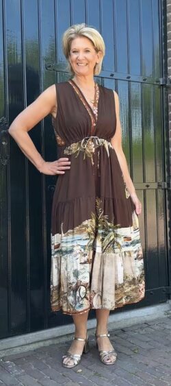 Lange doorknoop jurk palm print bruin Bibi - 184556