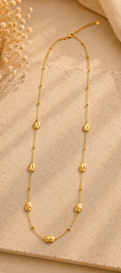 Lange ketting met gouden kiezels Sil - 187850