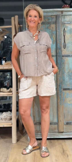 LAATSTE! Linnen korte broek zand - Evy 180727.