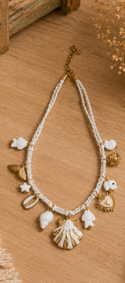 Ibiza koord halsketting wit met goud/witte bedels Sil - 187368