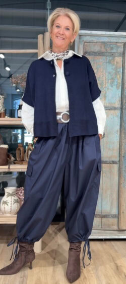 Vest met 2 knopen en korte mouw donkerblauw - Elza 191342