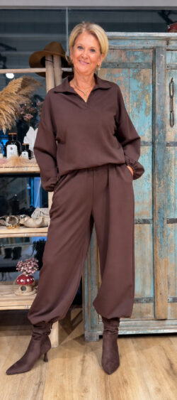 Jasmine sweater met elastische zoom bruin - Bibi 190686 (31 augustus weer op voorraad, je kunt al bestellen)