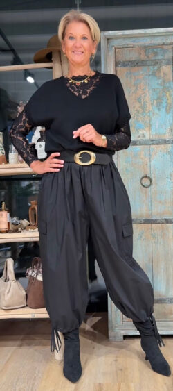 Shirt met kanten mouw zwart Elza - 192619