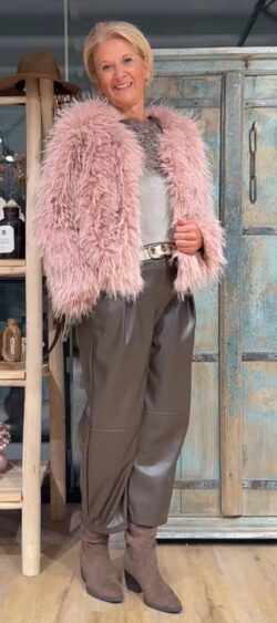 Hairy fake fur jack oud roze - Evy 190334