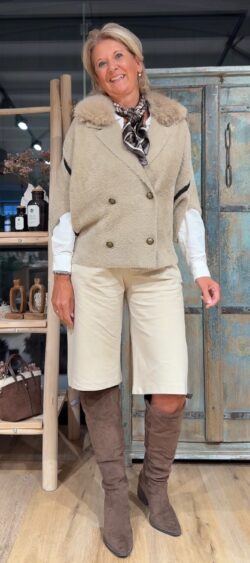 Knit fur vlinder jack met afneembare kraag - Nana 190325