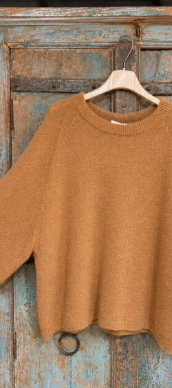 Wollige oversized pullover 3/4 mouw camel - Elza  190469