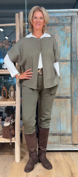 Vest met 2 knopen en korte mouw khaki - Elza 191343.