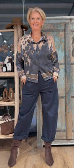 Transparant blouse leopard donkerblauw/camel Evy - 192807 (15 september weer op voorraad, je kunt al bestellen)