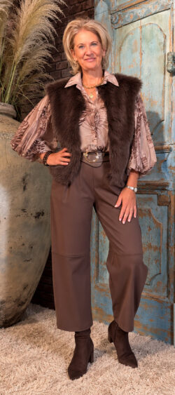 Fake fur bodywarmer bruin - Evy 198623